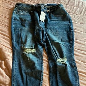 HIGH RISE STRAIGHT JEAN - DARK WASH